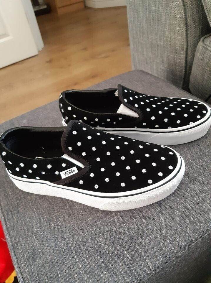 LADIES / GIRLS VANS SHOES