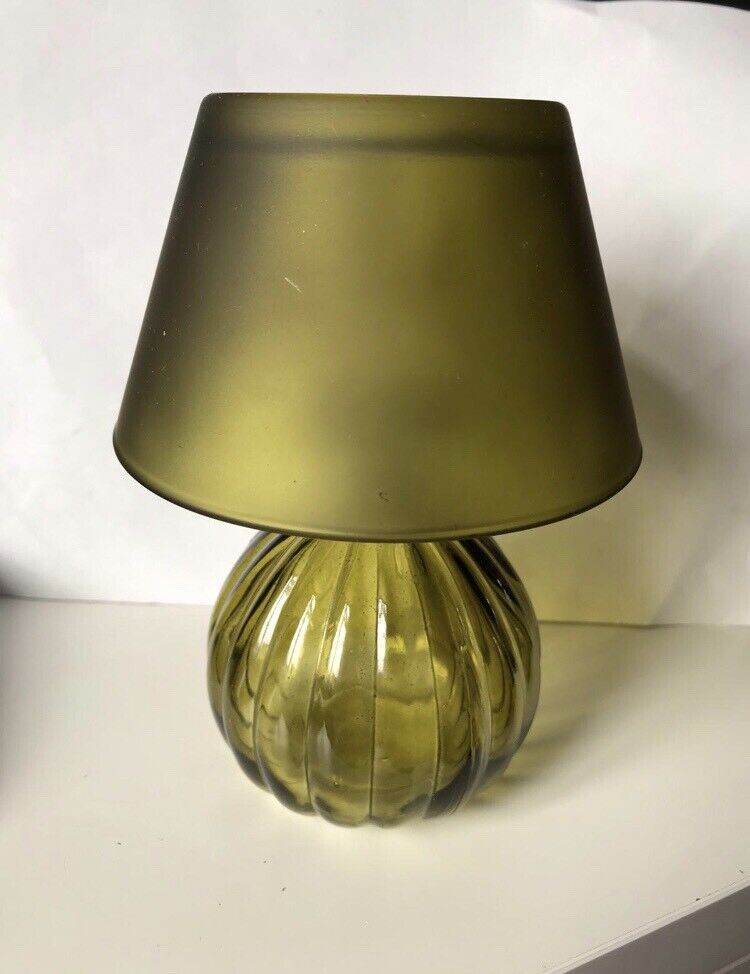 Beautiful tea light candle lamp