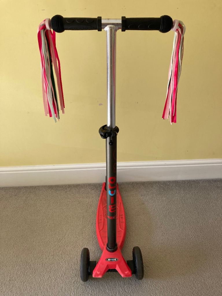 Micro Kick Maxi Scooter Red / Black - Height Adjustable 