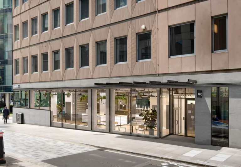 6 to 78 Person Private Office Suites to rent in *Farringdon*, London EC4A