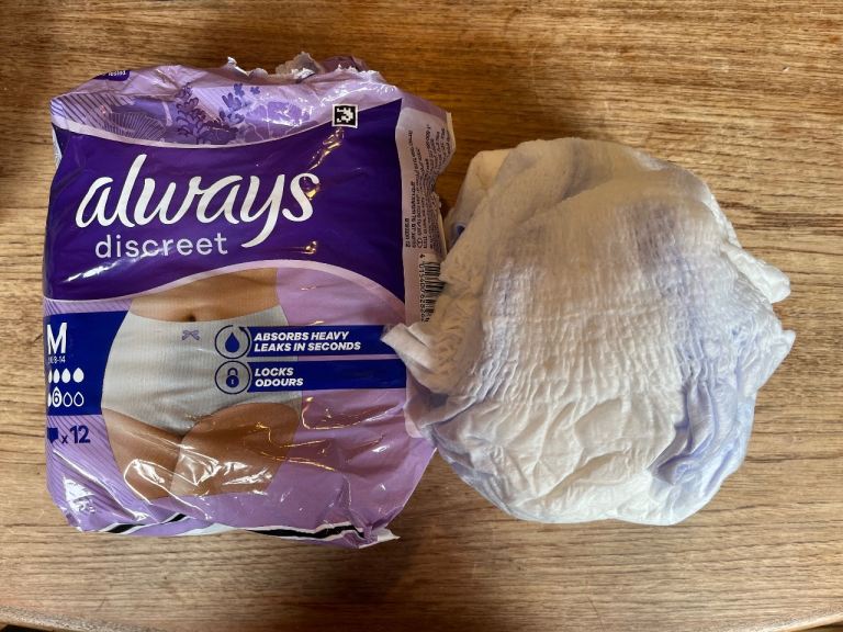 Always discreet incontinent pants M UK 8-14