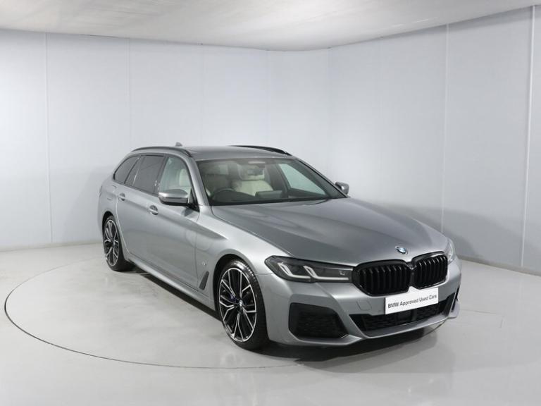 BMW 5 SERIES 530d xDrive MHT M Sport 5dr Auto