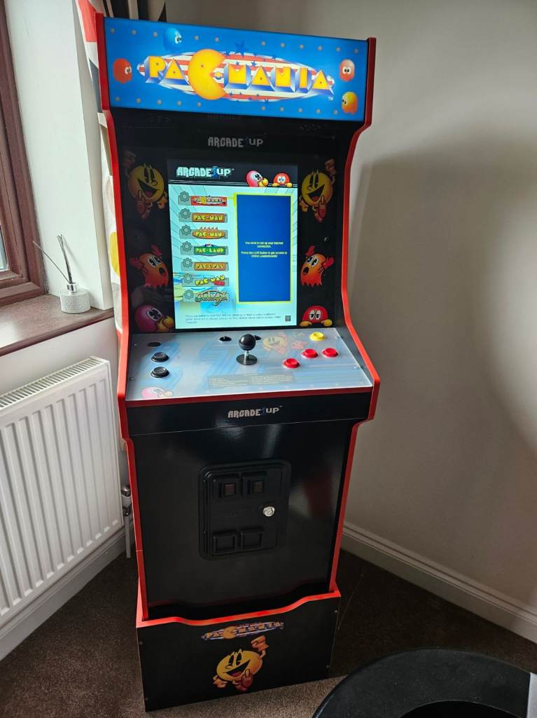 Arcade1up Pacmania with riser