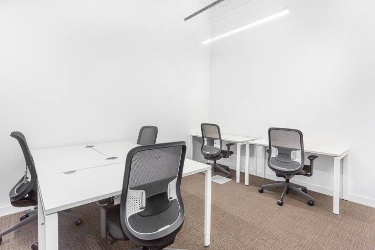 Manchester - M27 6DB \ Rent a Small Office