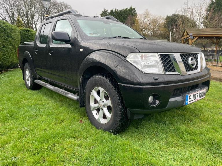 2007 Nissan Navara Double Cab Pick Up Aventura 2.5dCi 4WD PICK UP Diesel Manual