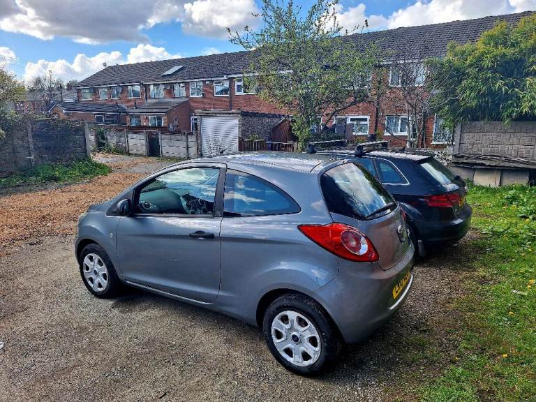 Ford, KA, Hatchback, 2010, Manual, 1242 (cc), 3 doors