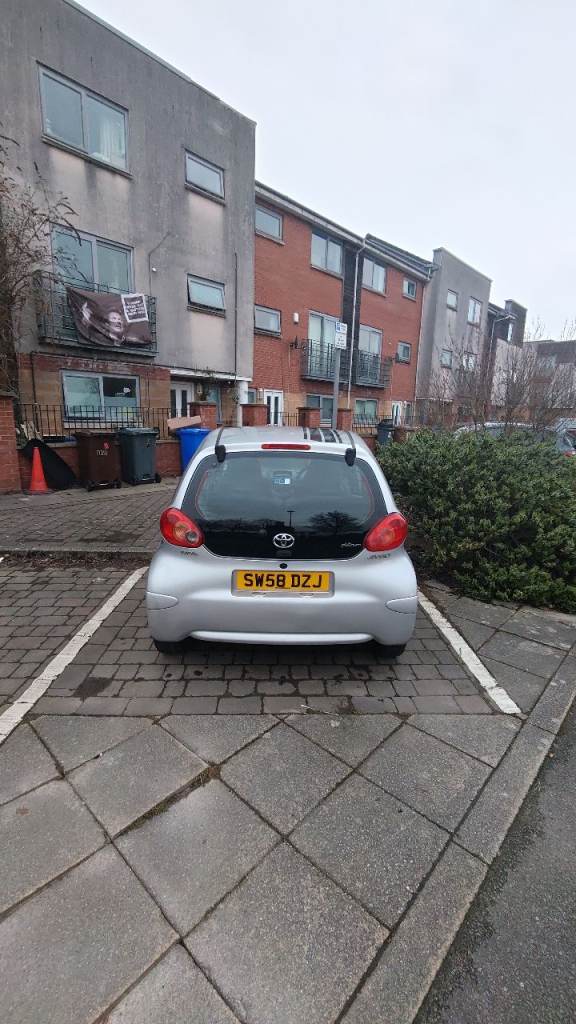 CHEAP TOYOTA AYGO!!£20 TAX!!70K MILEAGE!!LONG MOT!! Wireless car play android auto
