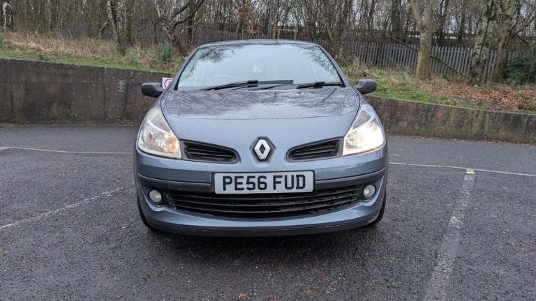 2006 Renault Clio 1.2 16V Expression 5dr HATCHBACK Petrol Manual