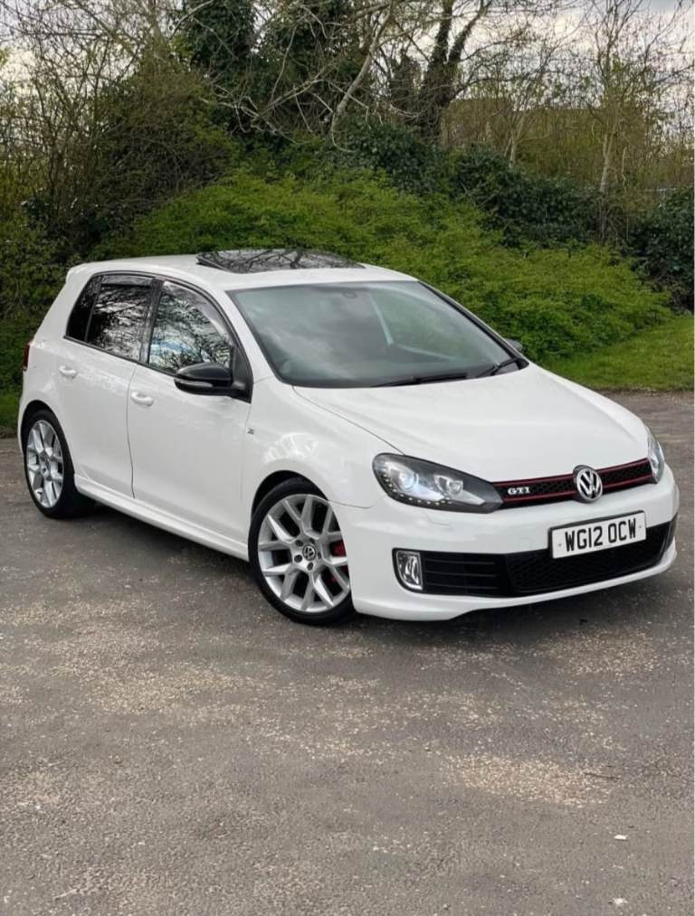 VOLKSWAGEN GOLF GTI EDITION 35