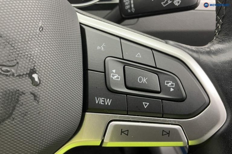 2021 Volkswagen Passat 2.0 TDI EVO SCR SE Nav 5dr ESTATE DIESEL Manual