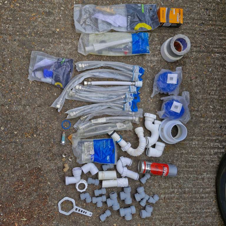 Plumbing & DIY Materials & Tools at Giveaway Price