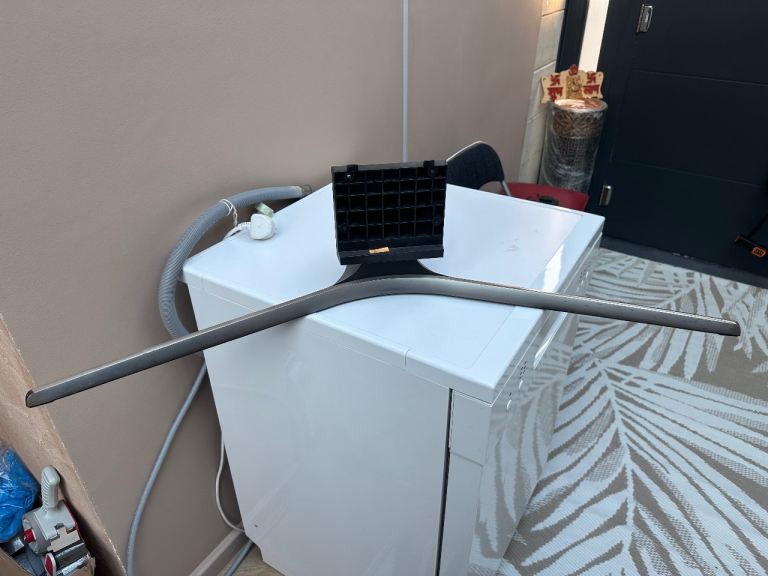 Genuine Samsung TV Stand Base and Mounting Bracket