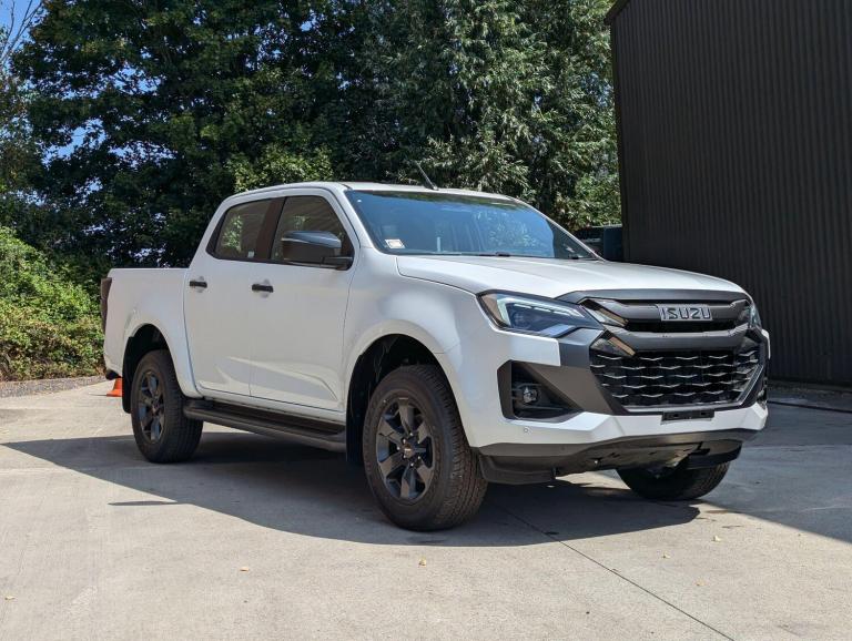  Isuzu D-Max 1.9 TD V-Cross Pickup Double Cab 4dr Diesel Auto 4WD Euro 6 (s/s) (164 ps) Diesel Au...