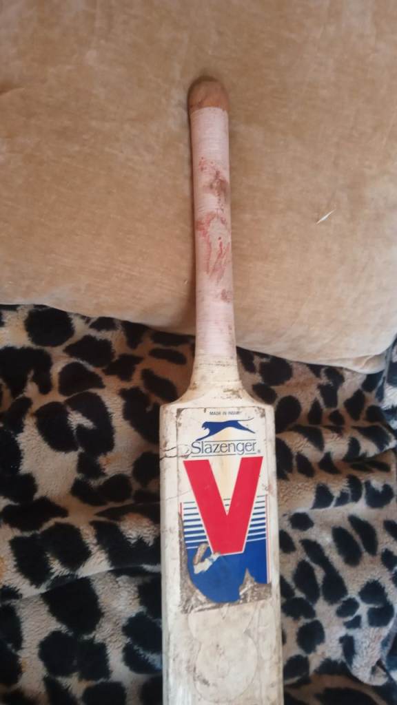 Cricket bat £5 