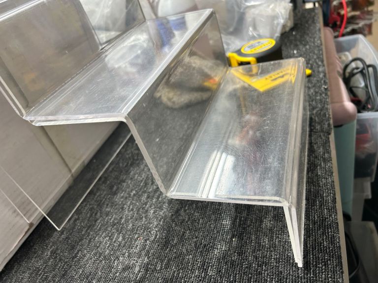 2 tier acrylic shop display 