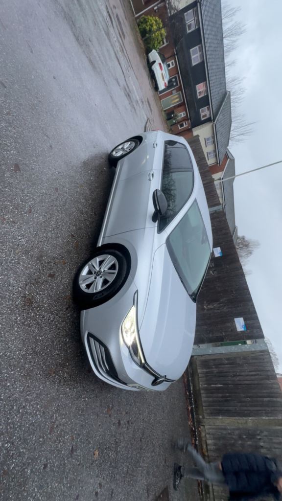 2021 Volkswagen Golf TSI LIFE 1.5L