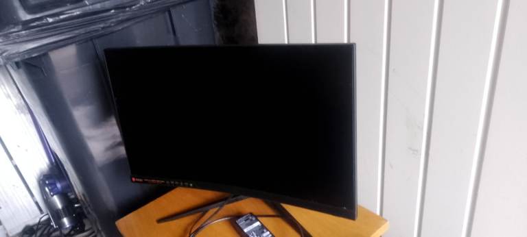 MSI curved gaming monitor