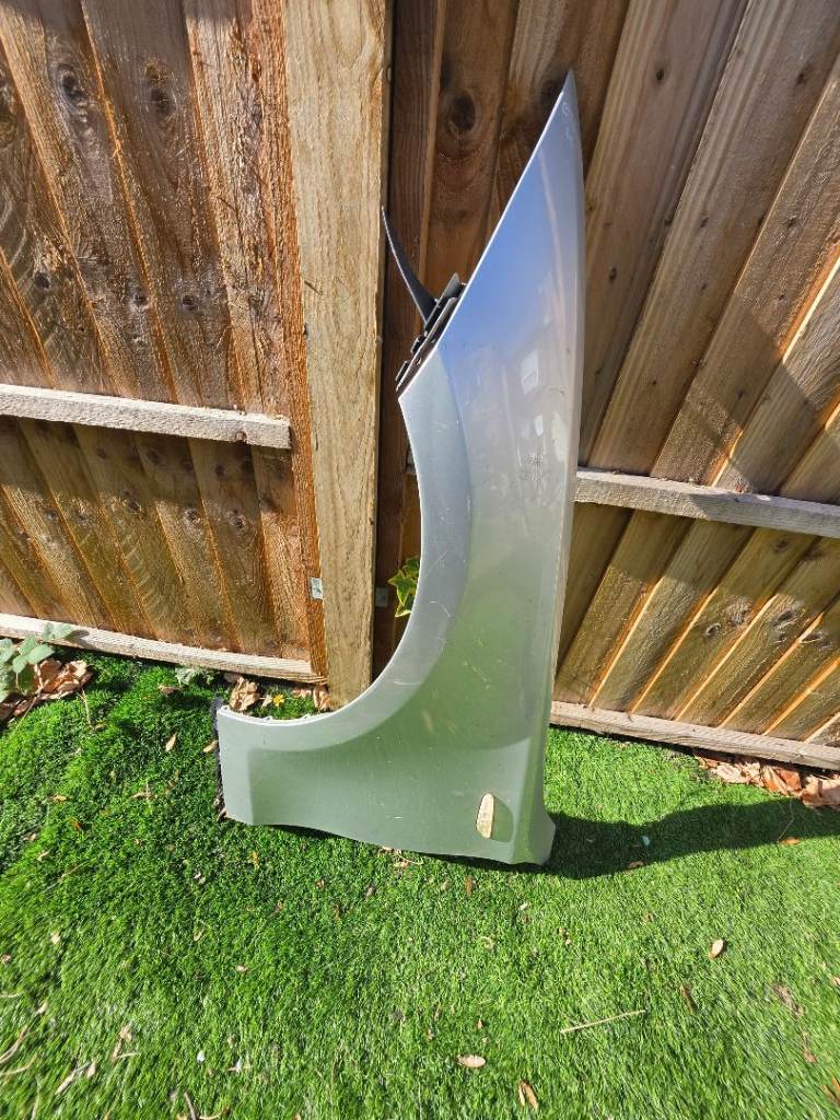 BMW 1 Series E88 E81 E82 E87 Panel Wing Front Left Passenger silver Breaking Part