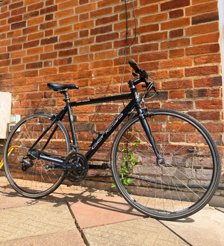 Ridgeback Genesis Day 00 Hybrid Bike - Medium Frame - RRP £400
