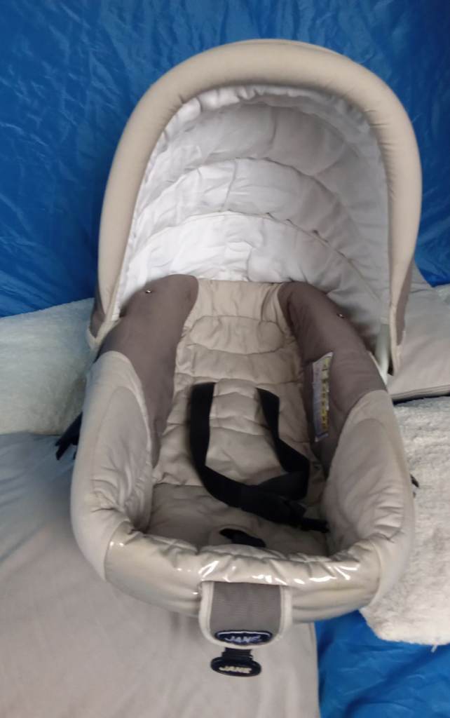 Jane pushchair carrycot/chair