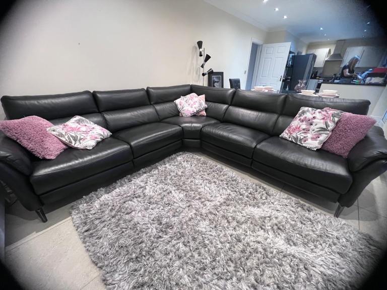 Large Black Leather Corner / U-Shaped Recliner Sofa – Excellent Condition