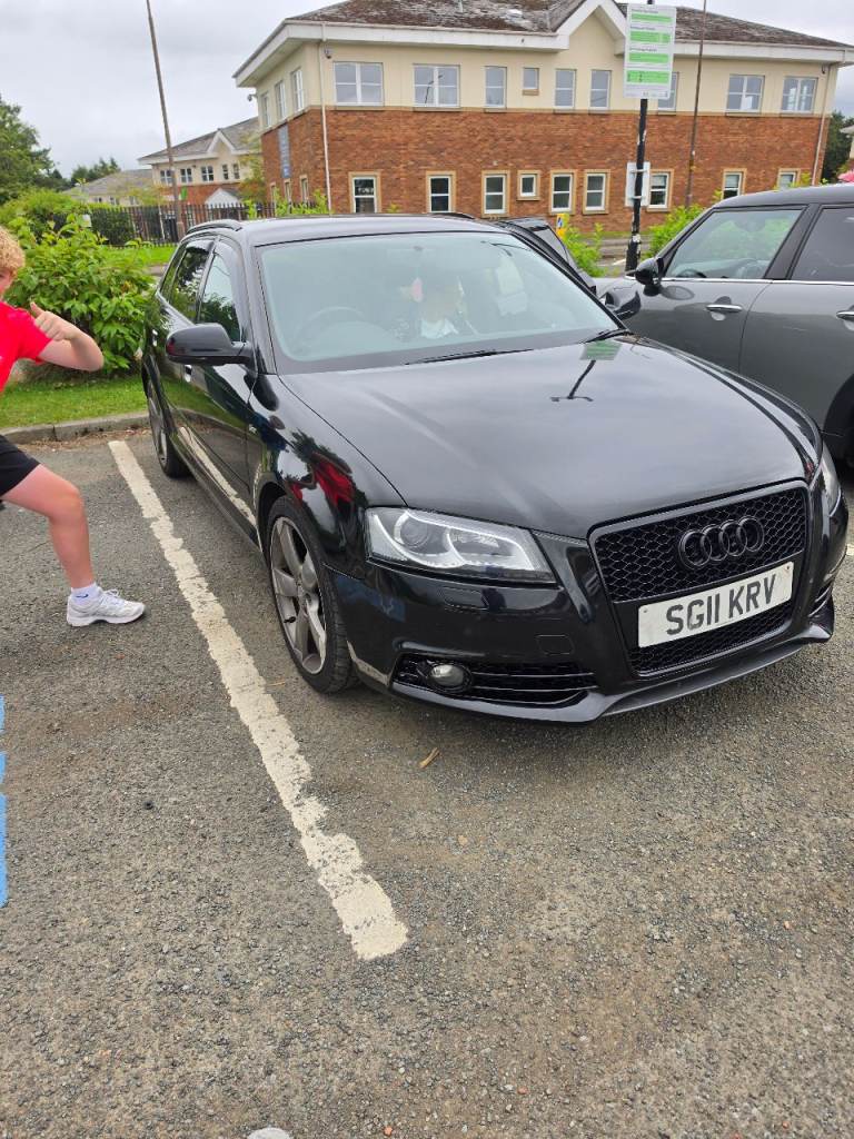 Audi, A3, Hatchback, 2011, Semi-Auto, 1968 (cc), 5 doors
