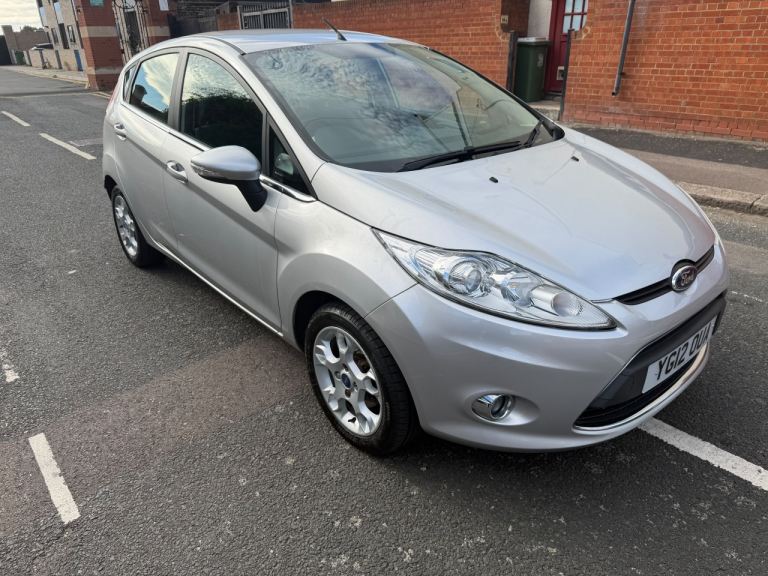 Ford, FIESTA, Hatchback, 2012, Manual, 1388 (cc), 5 doors