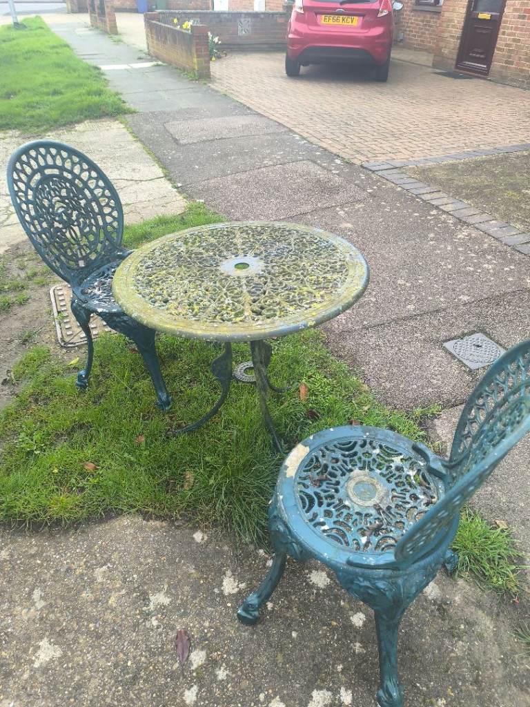 Vintage Cast Iron Table & Chairs