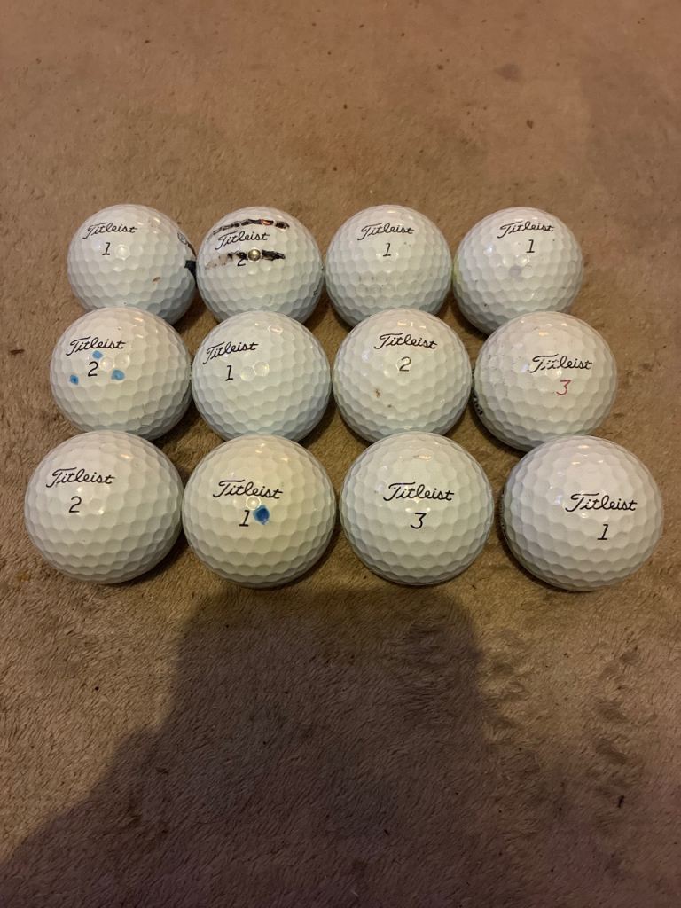 12 x Titleist Pro V1 golf balls