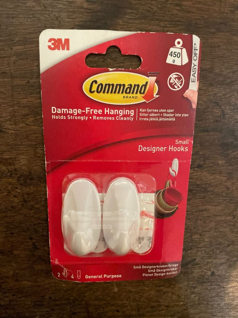 3M Command Small Designer Hooks – New, Damage-Free Hanging