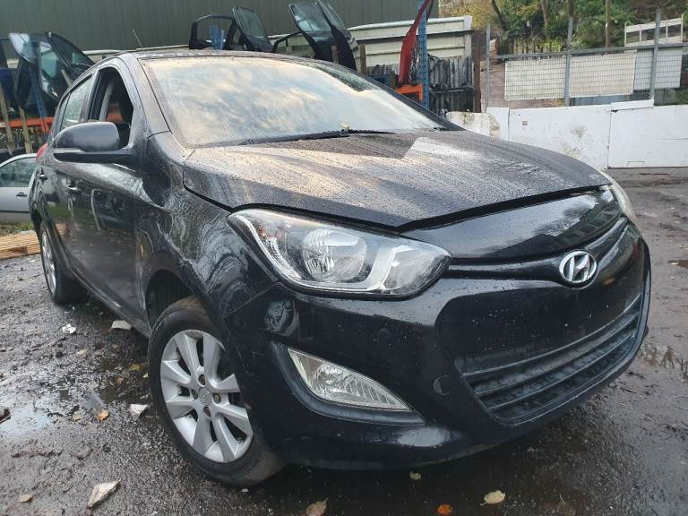 BREAKING : HYUNDAI i20 2009-14	1.25p 2012-15 , colour: 	RB7	; engine: G4LA