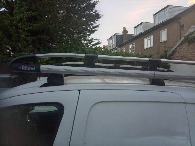 Rhinos Aluminium Root Racks/Root Bars for Van