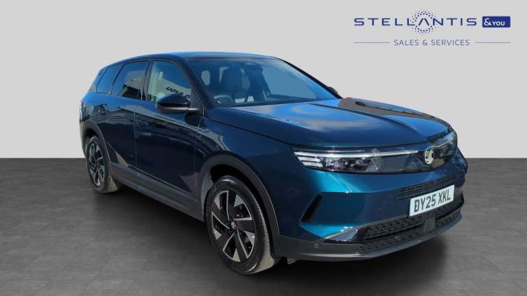 2025 Vauxhall Grandland 1.2 Ultimate SUV 5dr Petrol Hybrid e-DCT Euro 6 (s/s) (136 ps) SUV Hybrid...