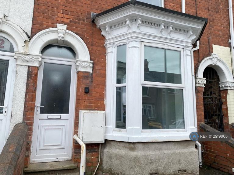 2 bedroom house in Hare St, Grimsby, DN32 (2 bed) (#2919865)