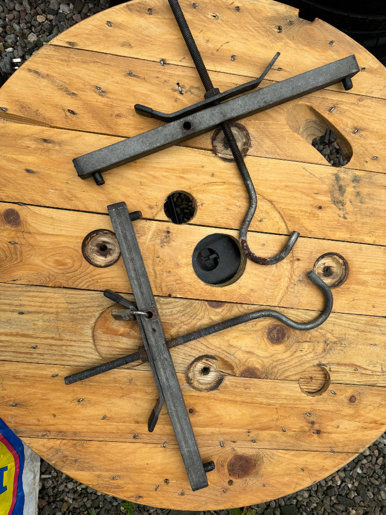 Ladder clamps hooks x 2 