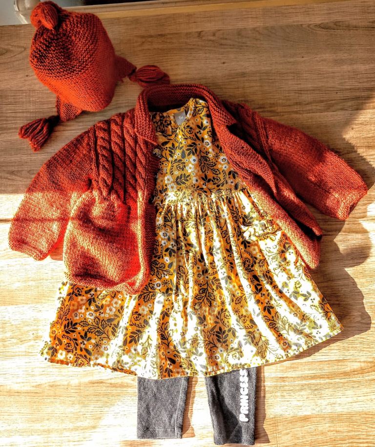 Huge bundle of girls’ clothes (12–18 months) 