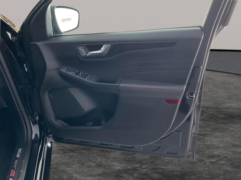 2022 Ford Kuga 2.5 EcoBoost Duratec 14.4kWh ST-Line SUV 5dr Petrol Plug-in Hybrid CVT Euro Suv PE...