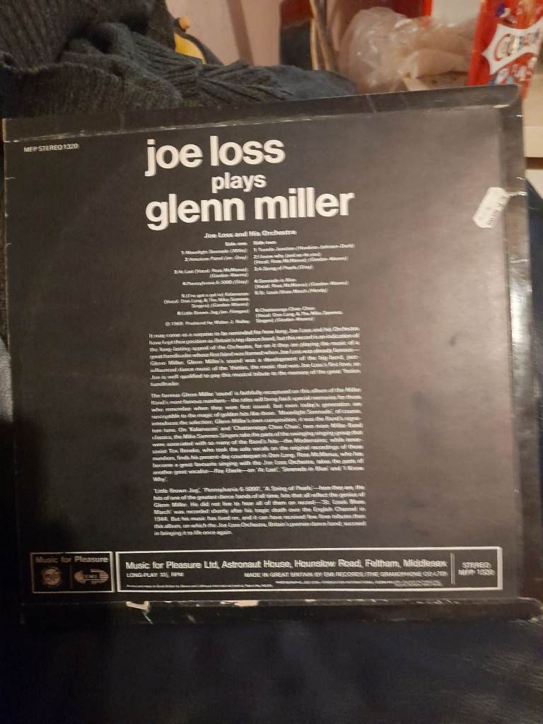 Viynl album joe loss plays glenn miller album