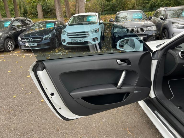 2011 Audi TT 2.0T FSI Black Edition 2dr S Tronic COUPE Petrol Automatic