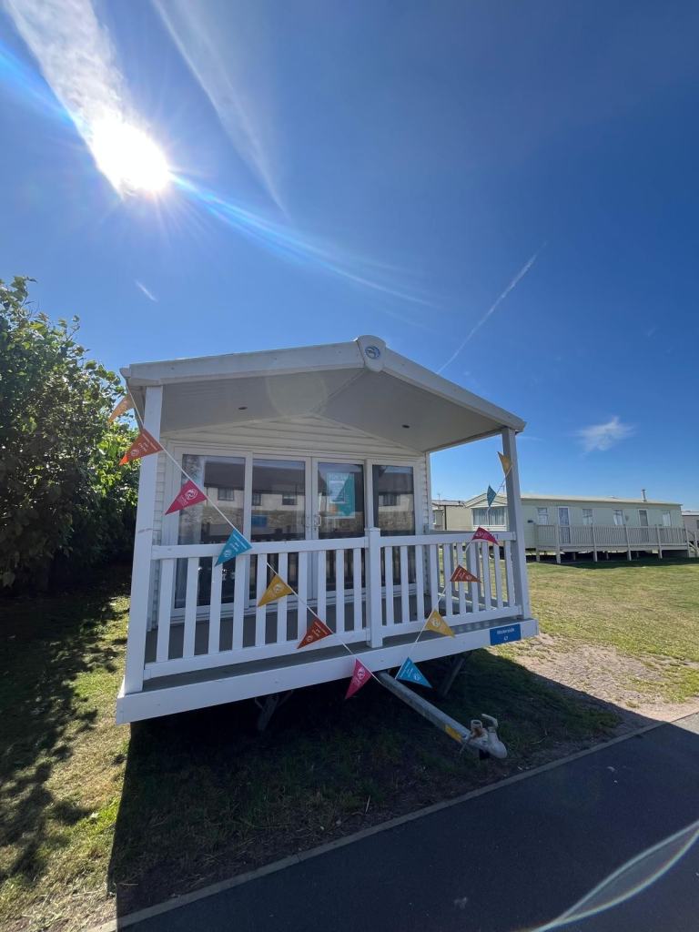 TOWYN CARAVAN FOR SALE LOW SITE FEES £3195