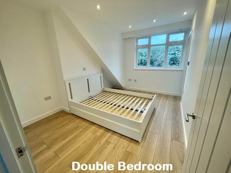 One Bedroom LOFT Flat To Rent (Ref - B1B3R0) - Blenheim Road West Harrow HA2 7AA