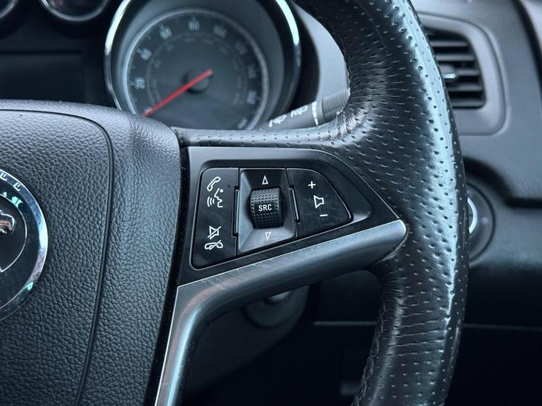 2012 Vauxhall Insignia 2.0 CDTi [160] ecoFLEX SRi 5dr [Start Stop] ESTATE DIESEL Manual