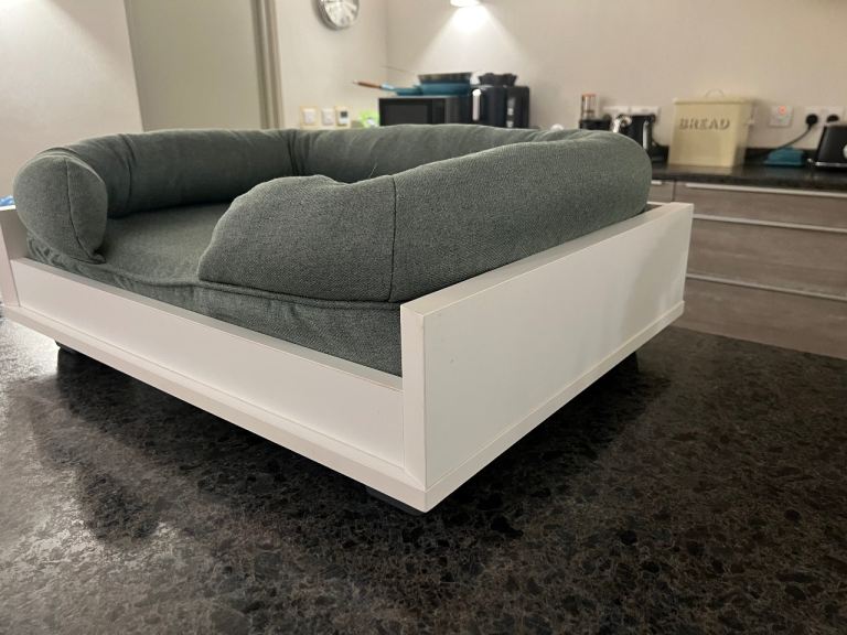 Omlet pet bed for dog or cat