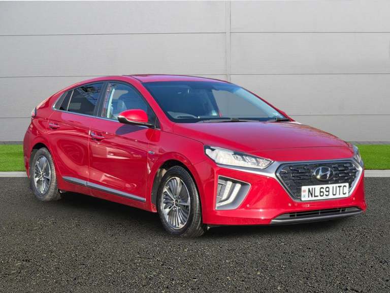 2019 Hyundai IONIQ 1.6 GDi Plug-in Hybrid Premium SE 5dr DCT HATCHBACK PETROL/ELECTRIC Automatic
