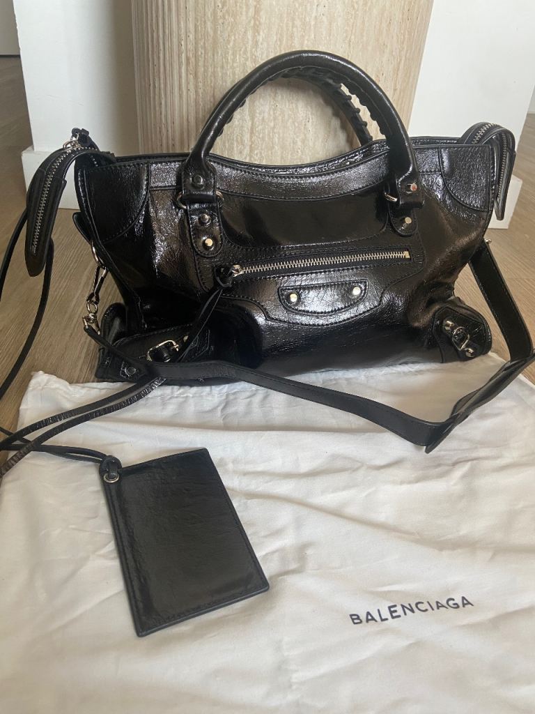 Black leather city handbag