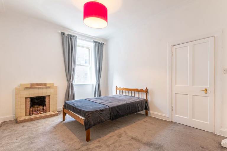  Fantastic, 1 bedroom, 1st floor flat in Newington – available NOW