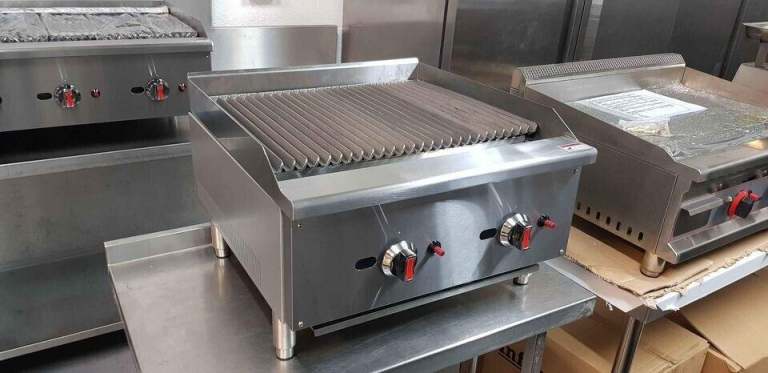  Commercial Charbroiler 2 burner peri peri Chargrill for Sale Catering Equipment