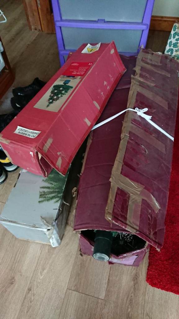 Christmas trees (plastic) 