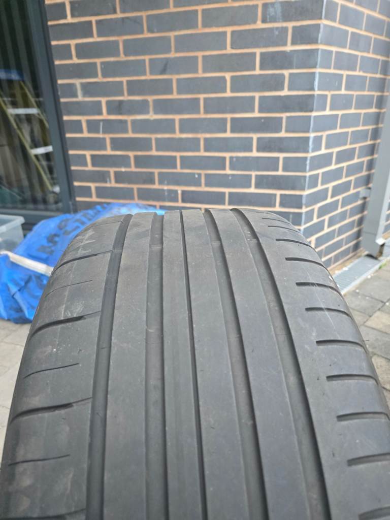 GOODYEAR EAGLE F1 ASYMMETRIC 2 102Y XL RUNFLAT 275 35 R20 DOT 3821