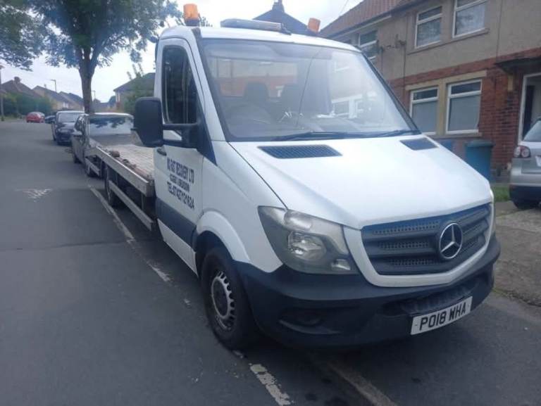 Mercedes Sprinter recovery truck manual 